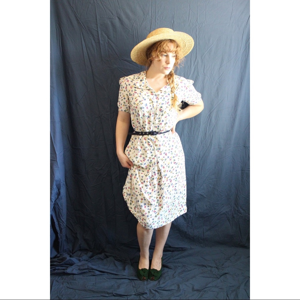 Vintage 1930s summer floral dress